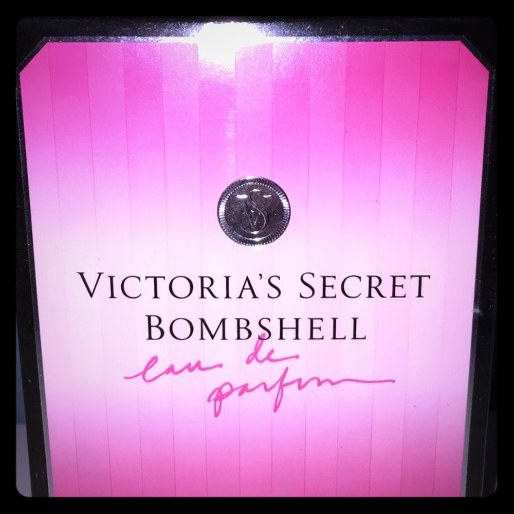 Victoria’s secret Bombshell 1.5oz perfume